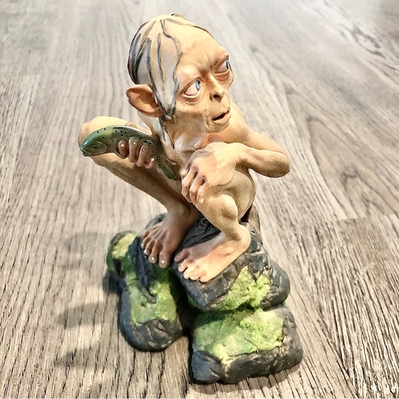 Slideshow Weta Accents The Lord Of The Rings Gollum Smeagol Sideshow Weta Statue Figure Dvd